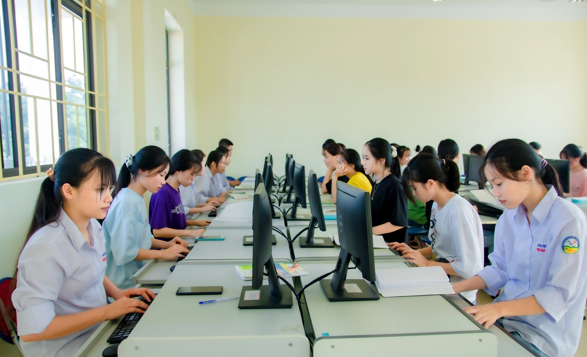 Lecture-Wise vs Day-Wise Attendance: Which System Wins in 2026?