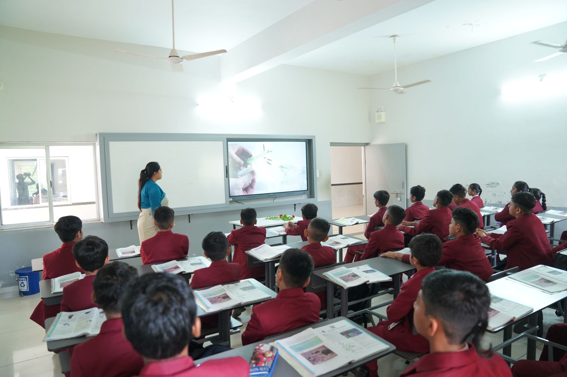Govt Smart Card Push: Build a Foolproof Teacher Attendance System